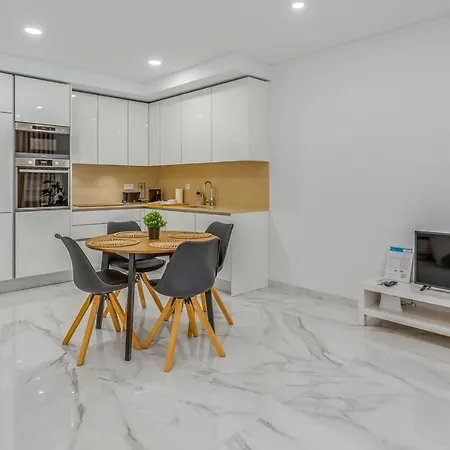 Sublime And Bright 2 Bdr By Lovelystay Apartman Quarteira