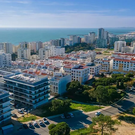 Sublime And Bright 2 Bdr By Lovelystay Quarteira