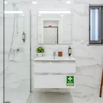 Sublime And Bright 2 Bdr By Lovelystay *