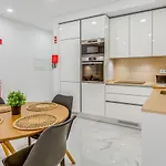 Sublime And Bright 2 Bdr By Lovelystay * Quarteira